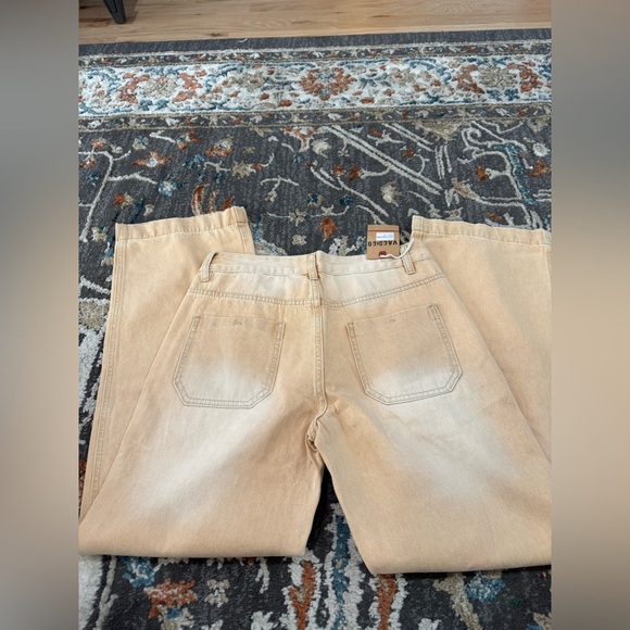 NWT Vagdigo Beige Wide Leg‎ Jeans Women’s Size 8 - Picture 3 of 9